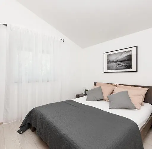 Matea 2 Semesterbostad *